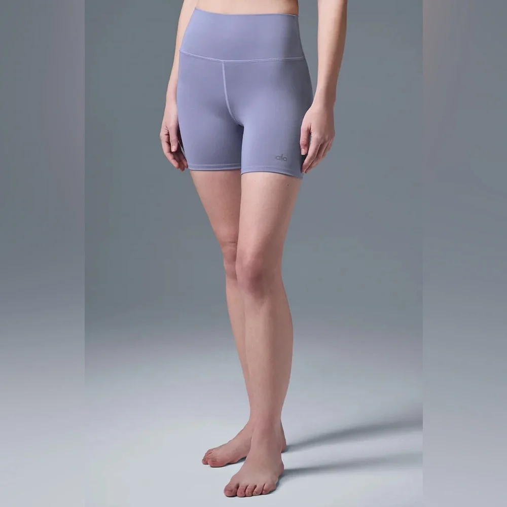 ALO YOGA | ✨NEW✨ Airlift Energy Short in Lilac Blue